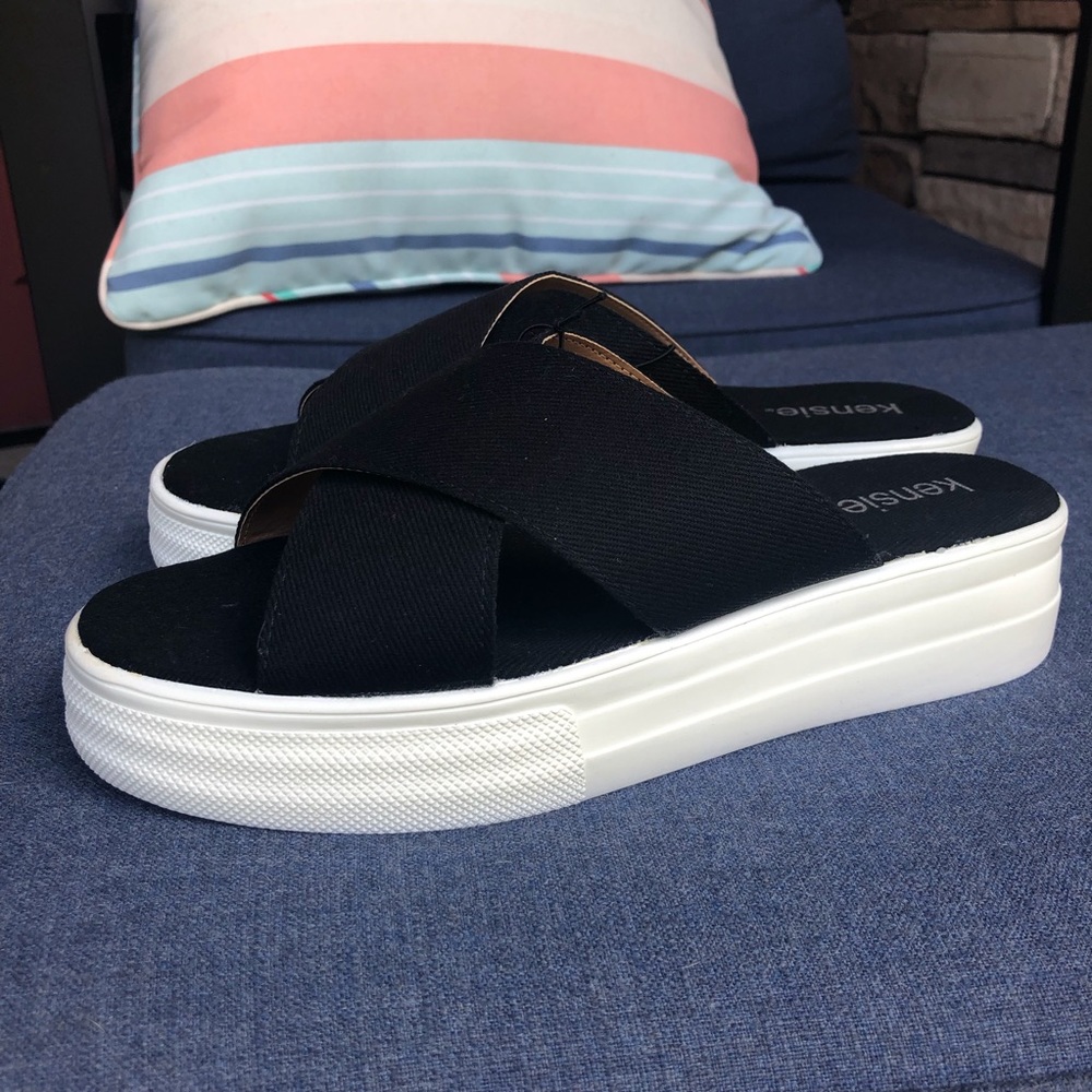 Kensie black fabric criss cross slip on platform sandals New Women 8 & 8.5